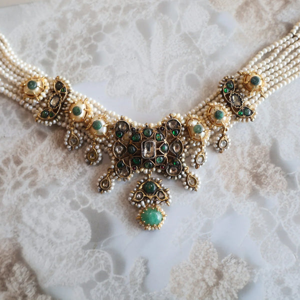 Choker set