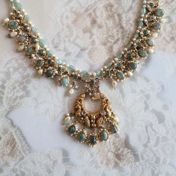 Choker set