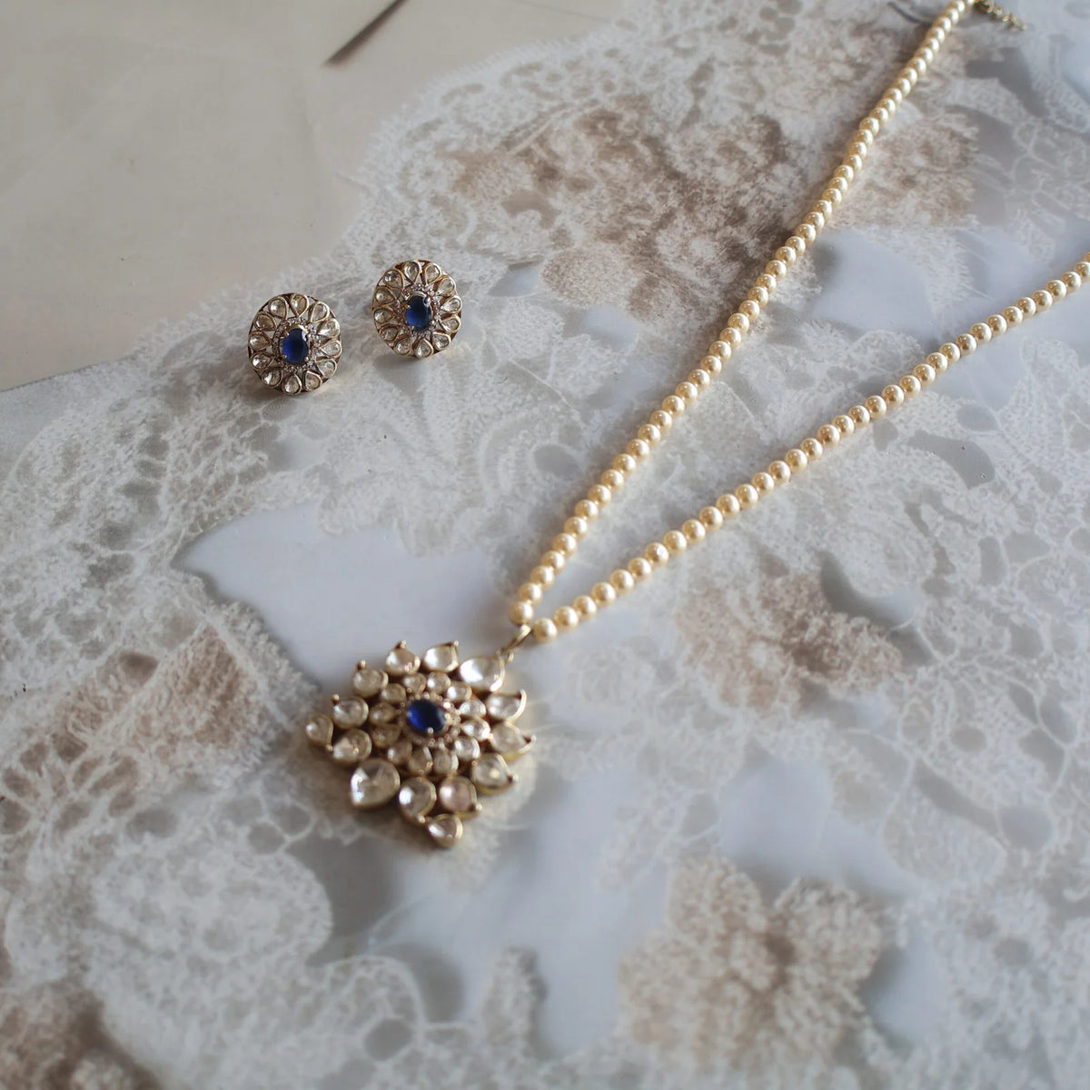 Pendant Set