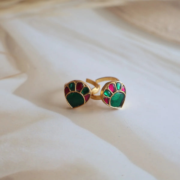 Toe rings