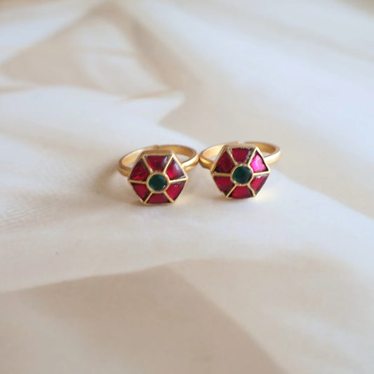 Toe rings