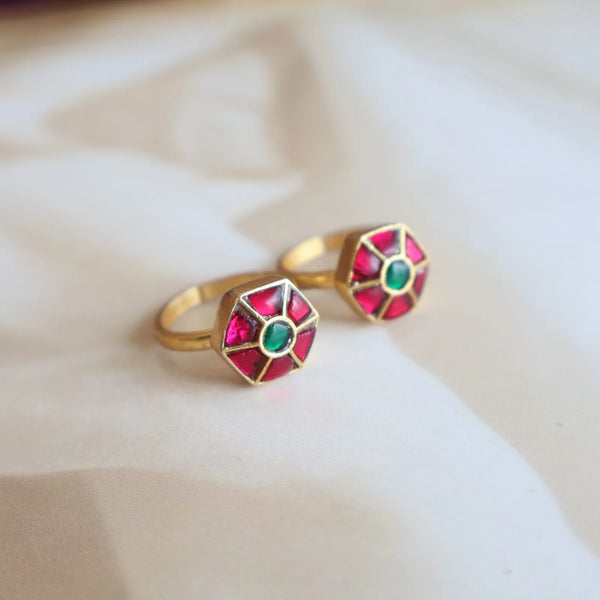Toe rings