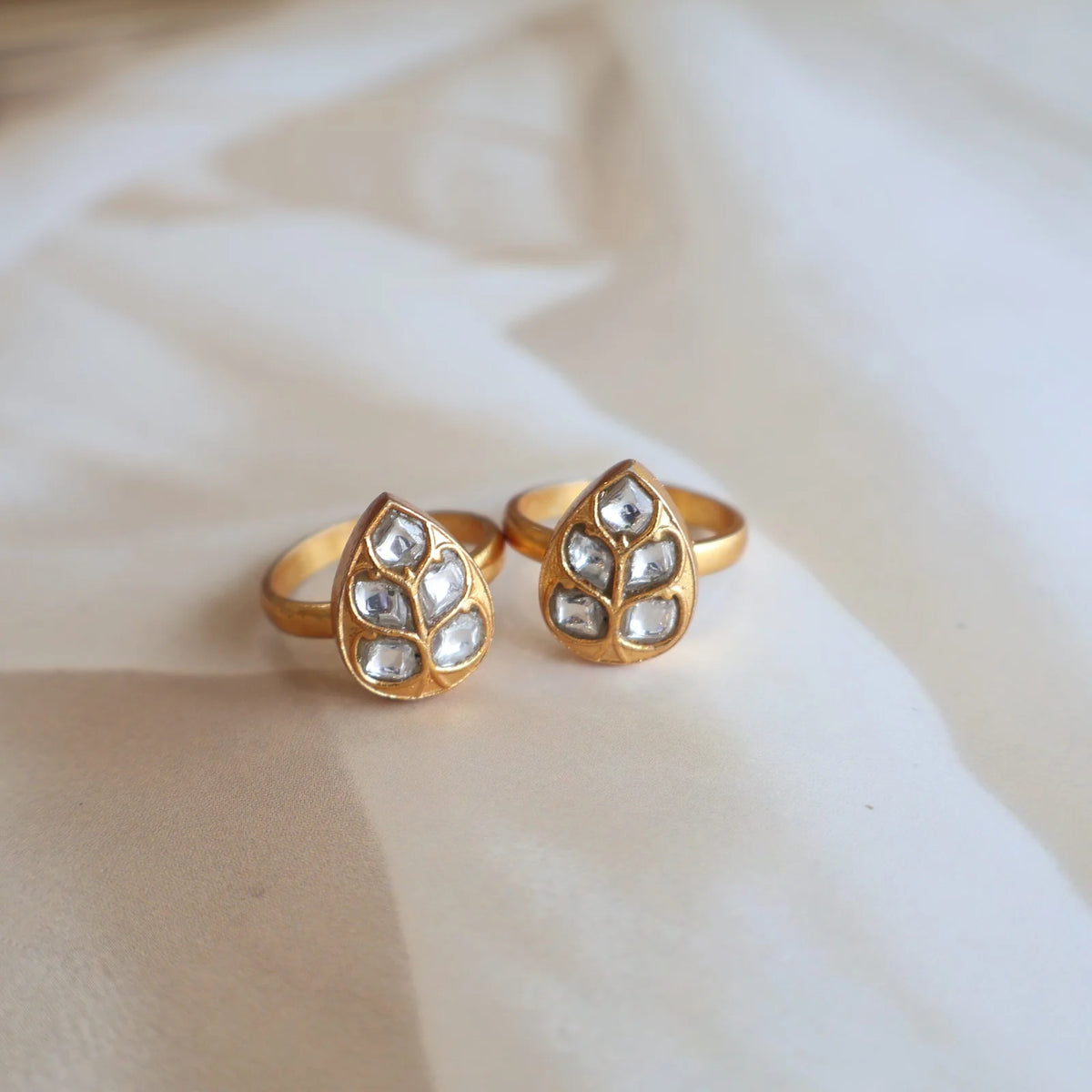 Toe rings