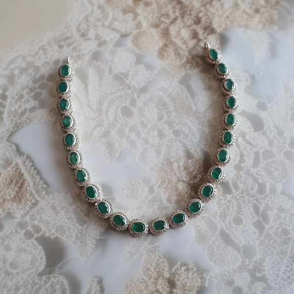Choker set