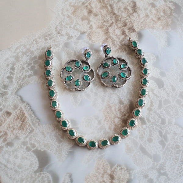 Choker set