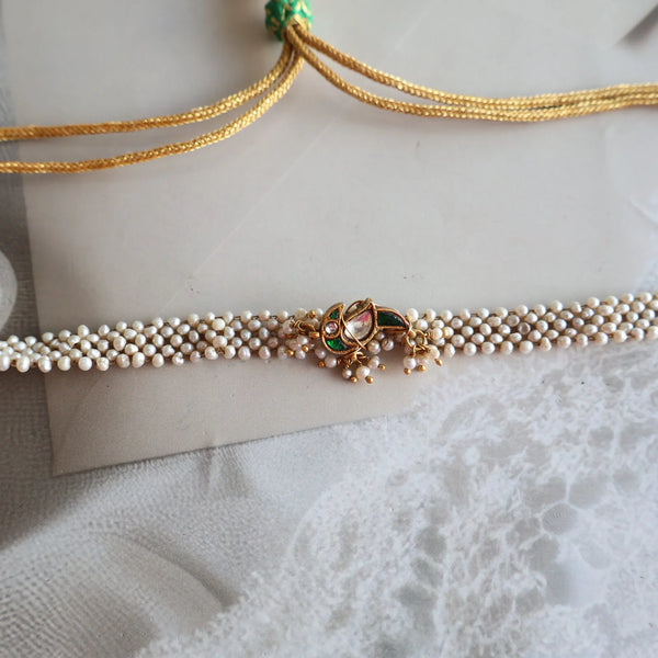 Choker set