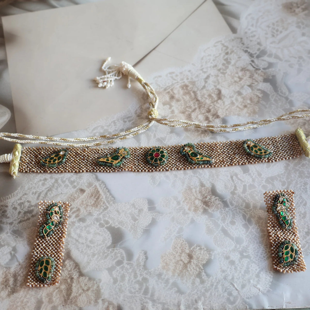 Choker set